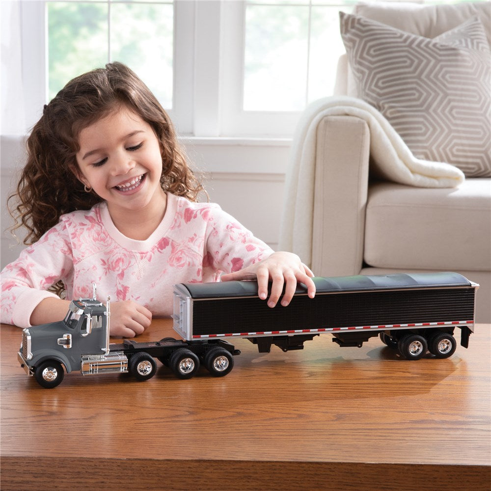 Big Roads - Freightliner 122SD Semi with Grain Trailer 1:32