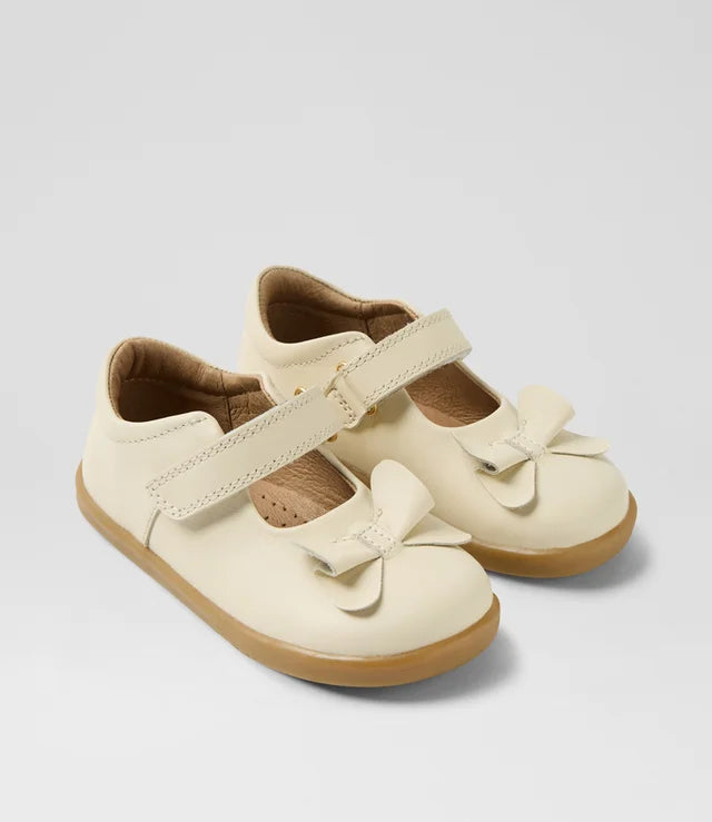 Bobux - I Walk - Bowyn Leather Flat Shoes