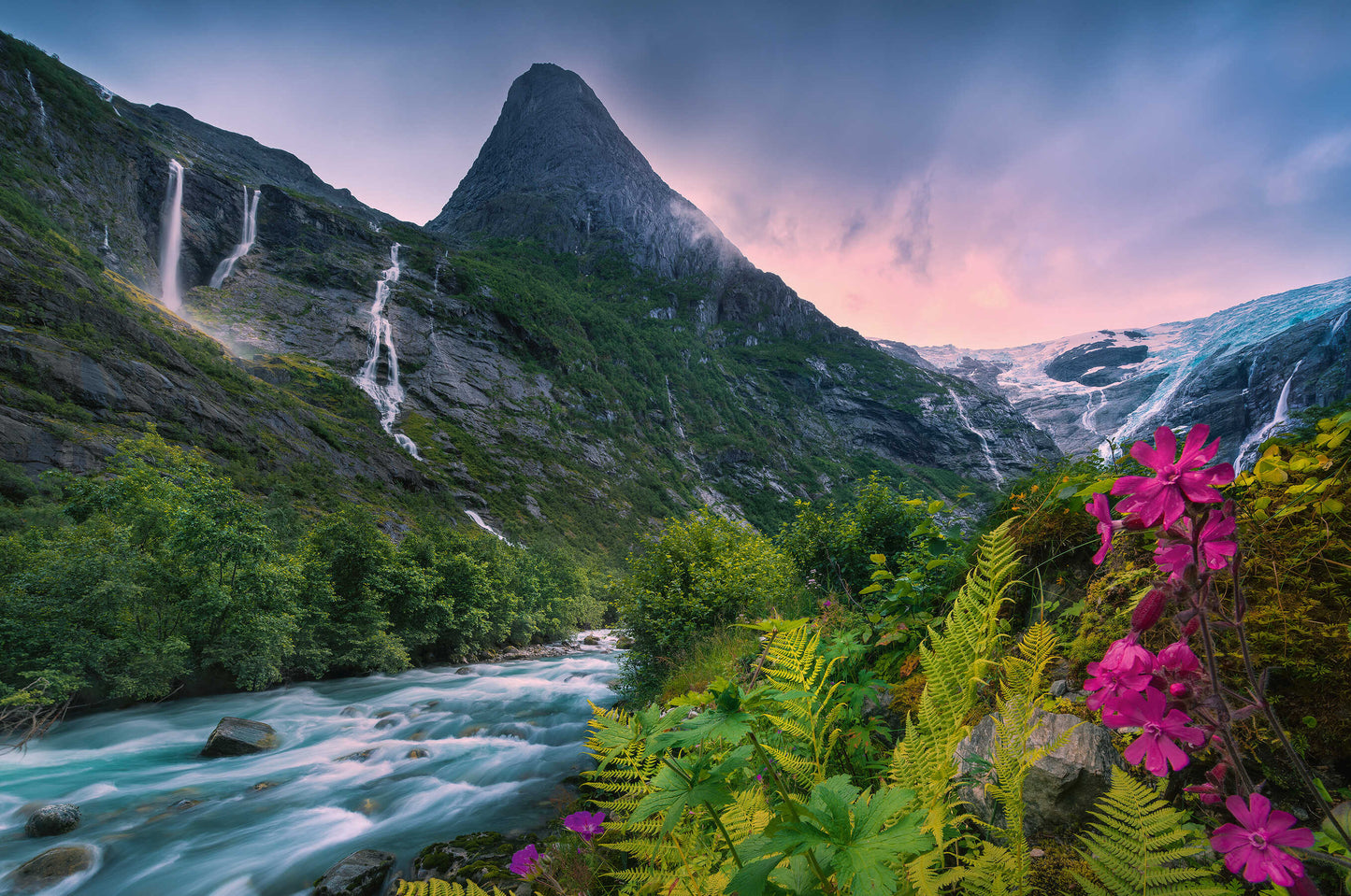 Ravensburger - Stunning Mountain Vibes 4000 pieces
