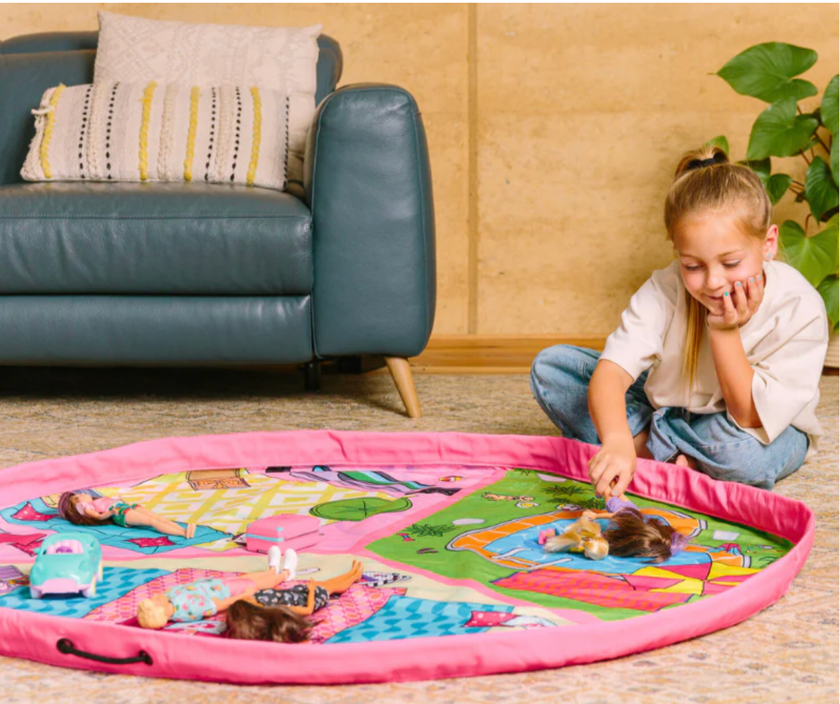NEW Barbie Malibu Play Pouch 