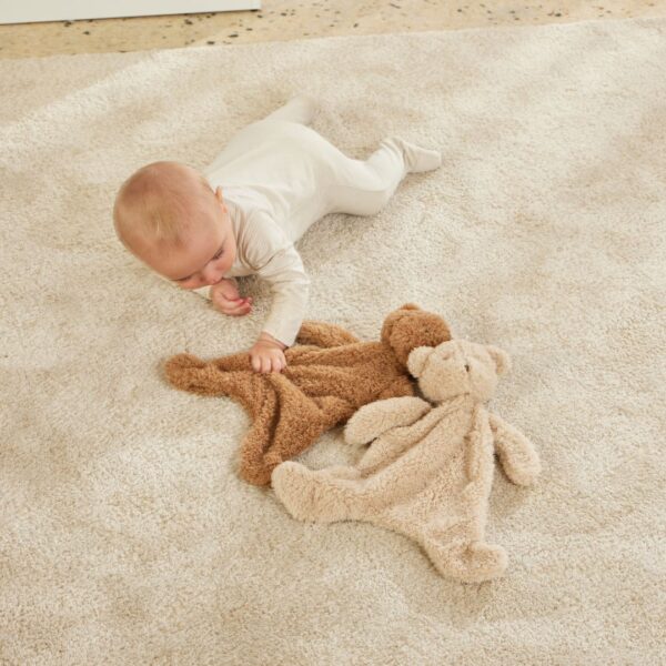 Jiggle & Giggle - Cuddly Bear Comforter