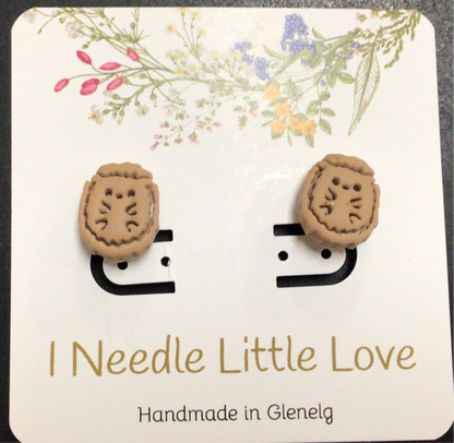 I Needle Little Love - Clip On Earrings
