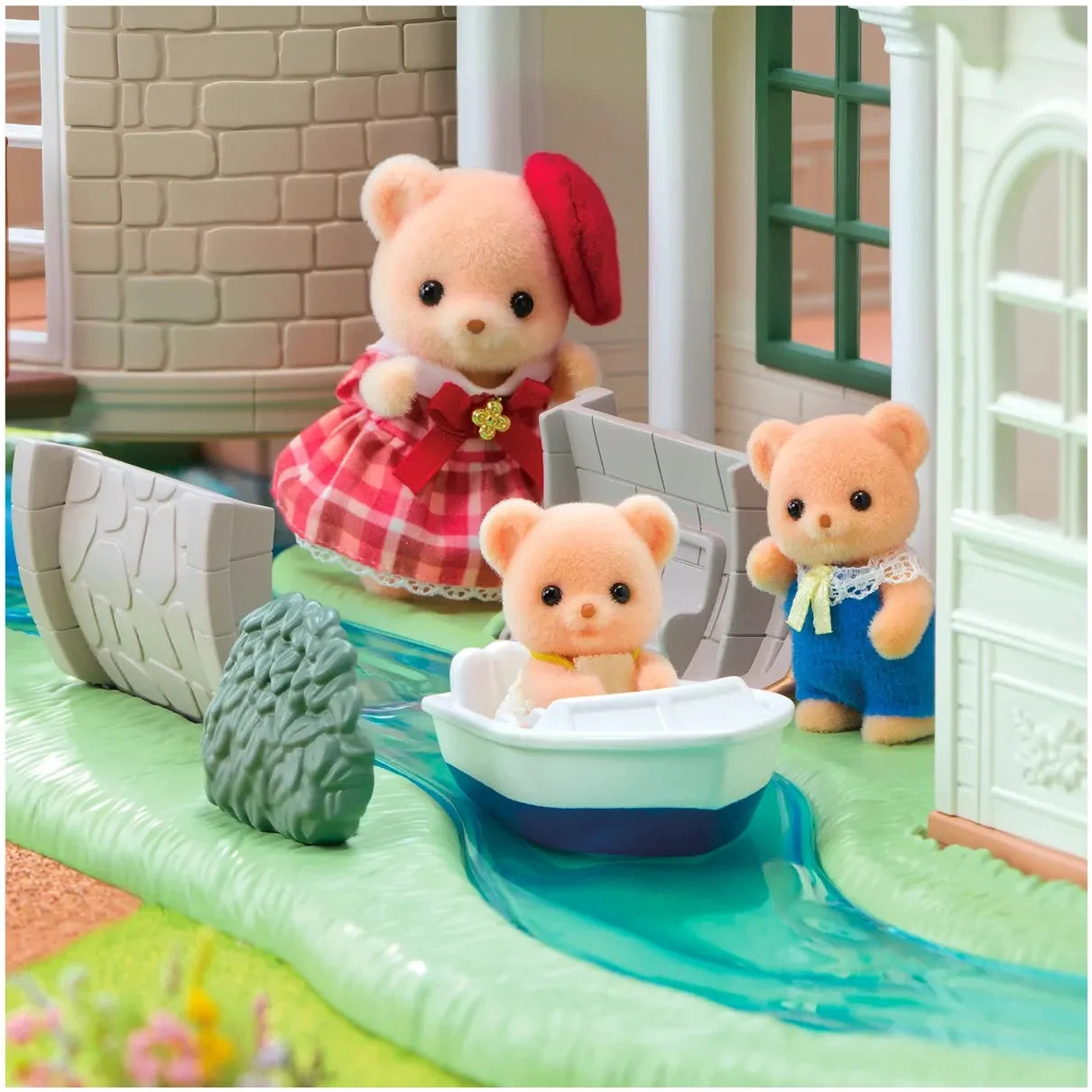 Sylvanian Families - Red Roof Riverside Manor