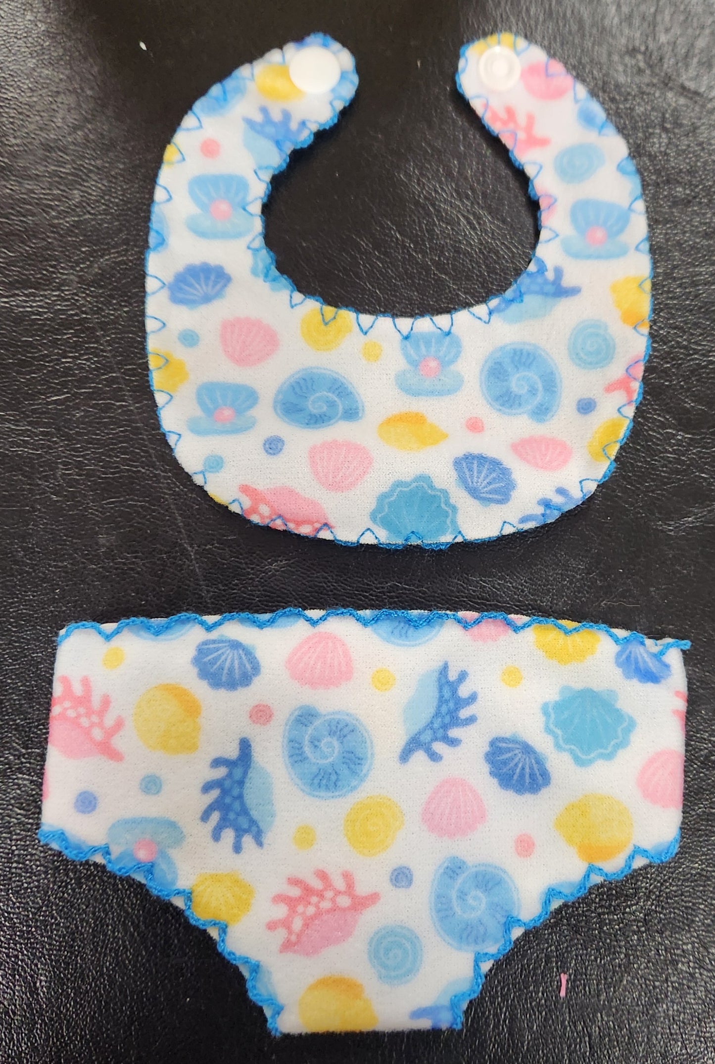 Doll Clothes 14 inch Bib and Nappy
