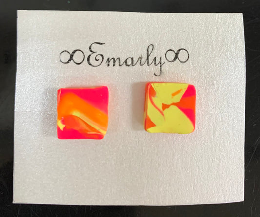 Emarly - Stud Earrings - Square